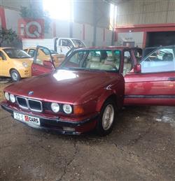 بي ام دبليو 8 الفئة